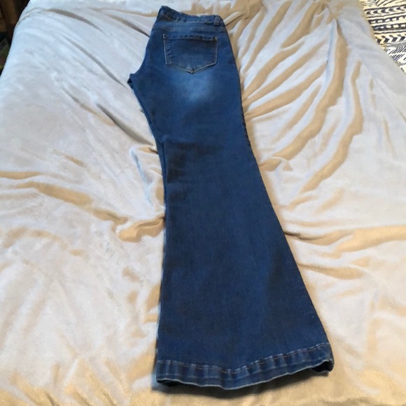 Kensie Jeans Daring High Rise Flare - Picture 3 of 5